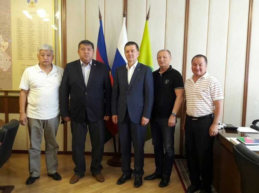 Участники трехсторонней встречи в Кубанском агроуниверситет